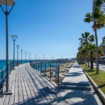 Apartament Sanders Elgio *