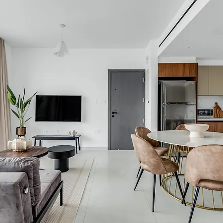 Apartament Sanders Elgio *