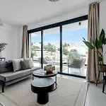 Sanders Elgio Apartman Limassol