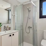 Sanders Elgio * Limassol