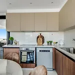 Apartment Sanders Elgio *