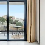 Sanders Elgio Apartment Limassol