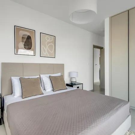 Sanders Elgio Apartament *